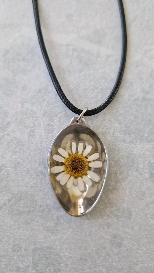 Lepelblad ketting bloem
