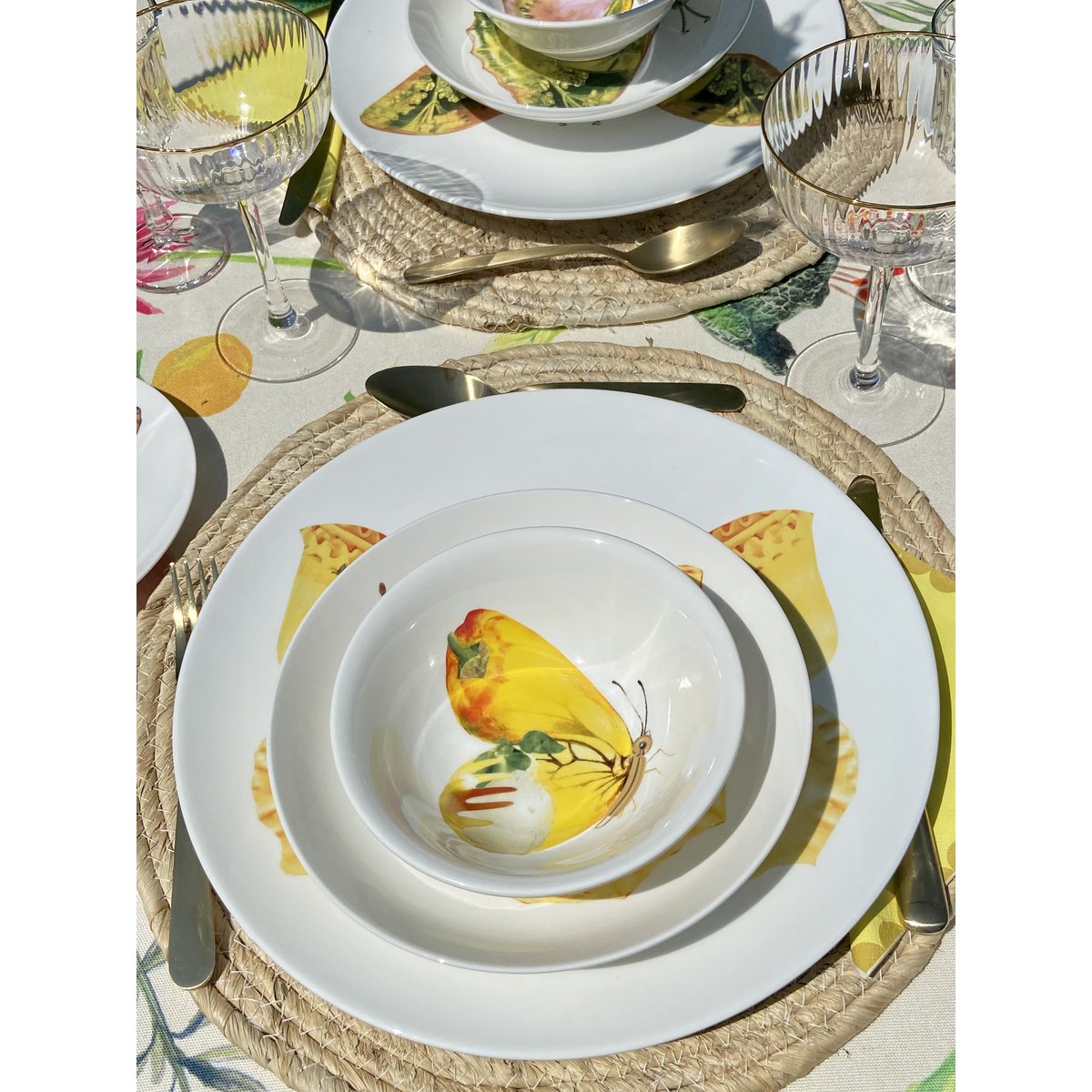 La Dolce Vita di una Farfalla – Insalatiere Piccole | Set van 4 Porseleinen Schaaltjes