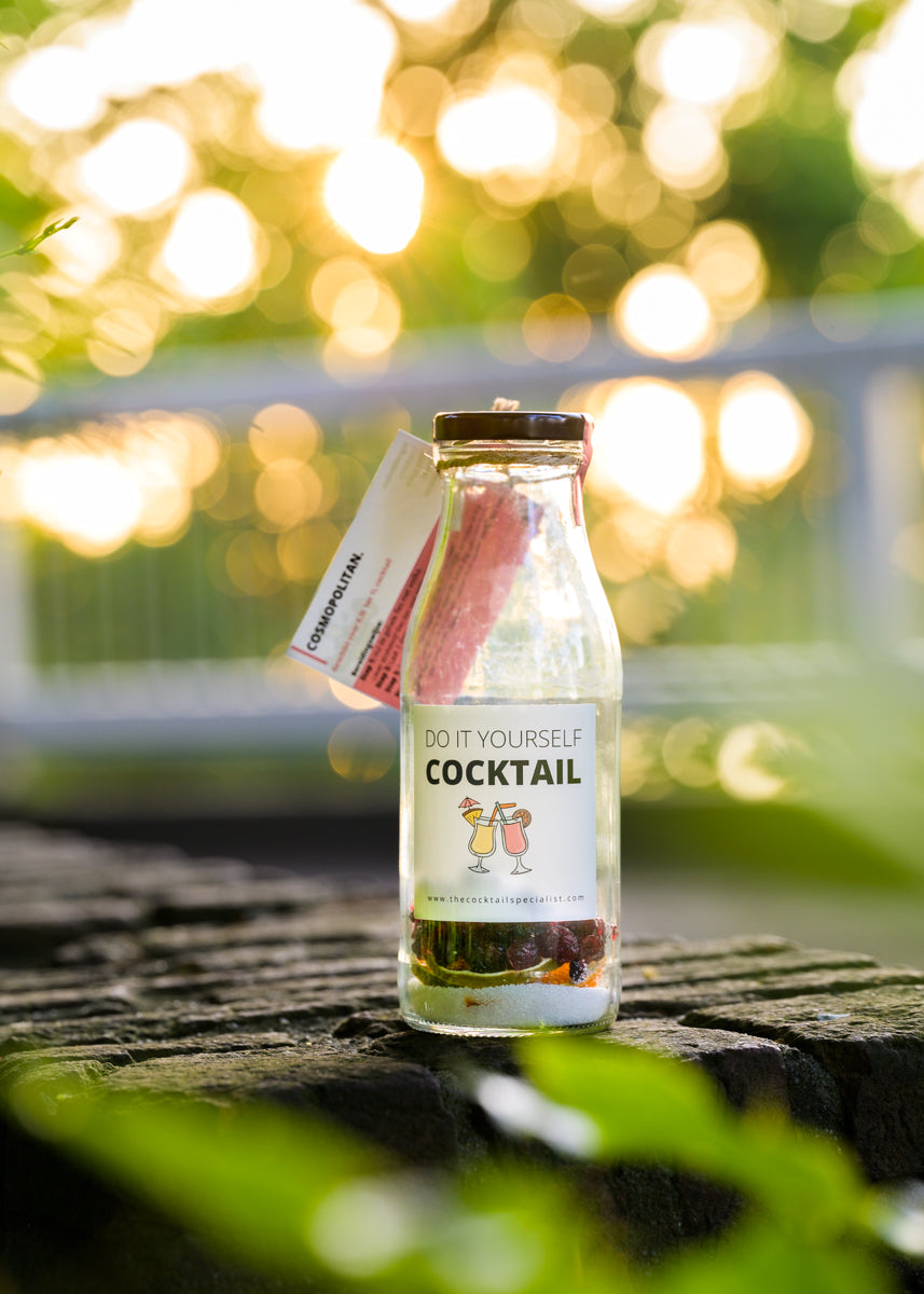 DIY Cosmopolitan mocktail/cocktail