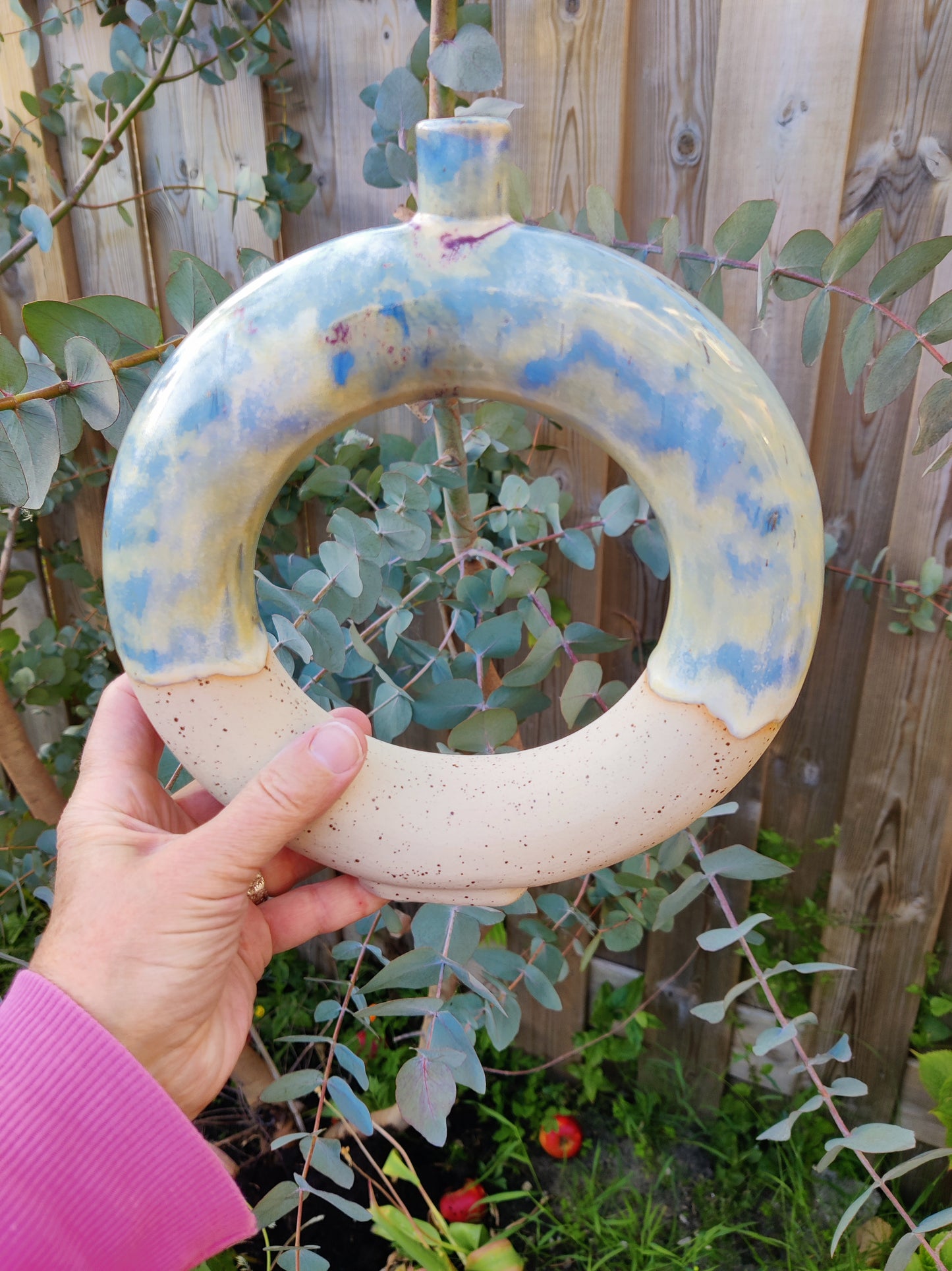 Donut vase alabaster/purple mint