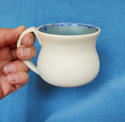 Coffee cup Ear white with blue inside