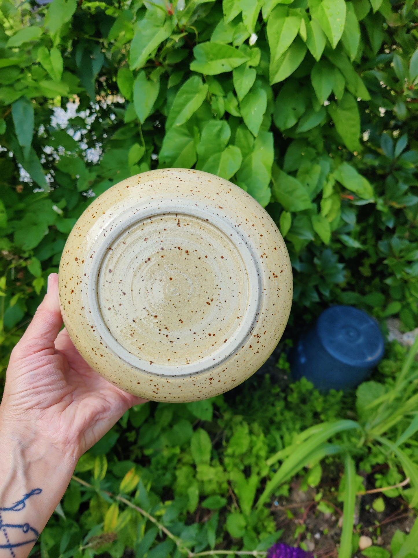 Salad plate natural/large speckled