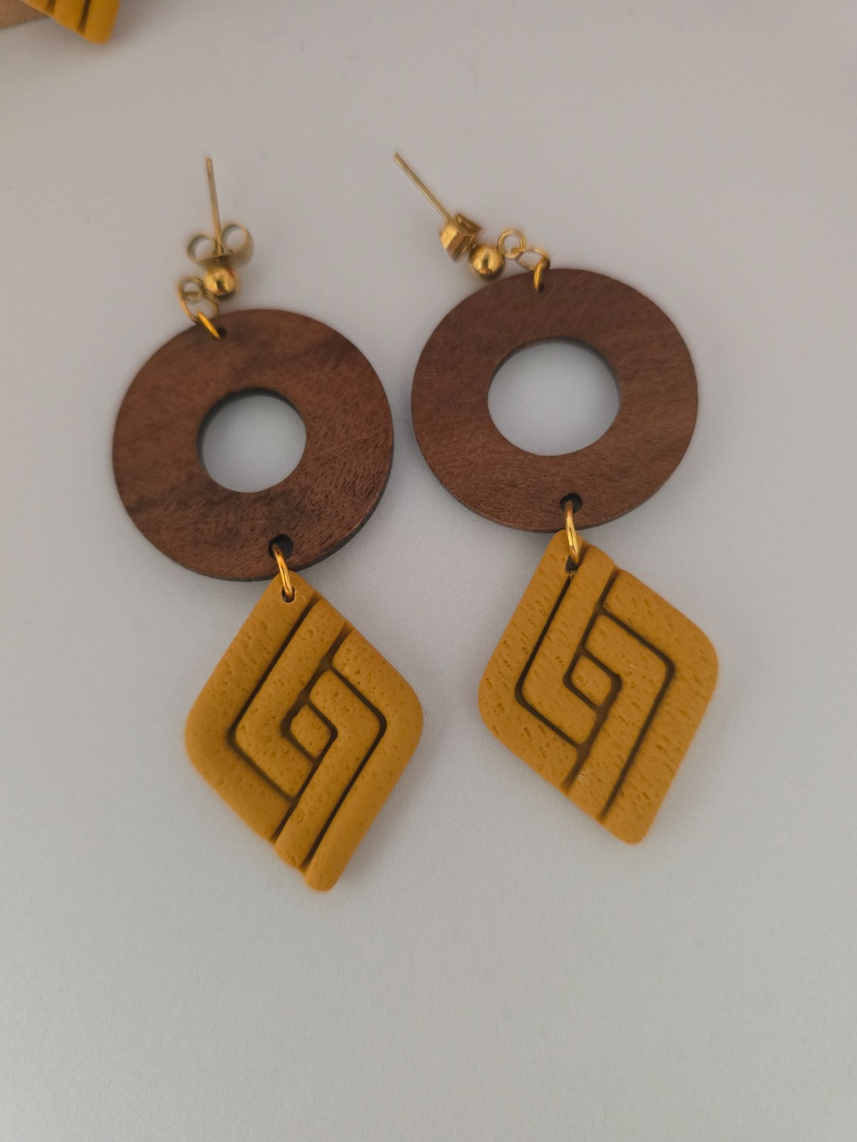 Yellow rhombus earrings with wooden ring