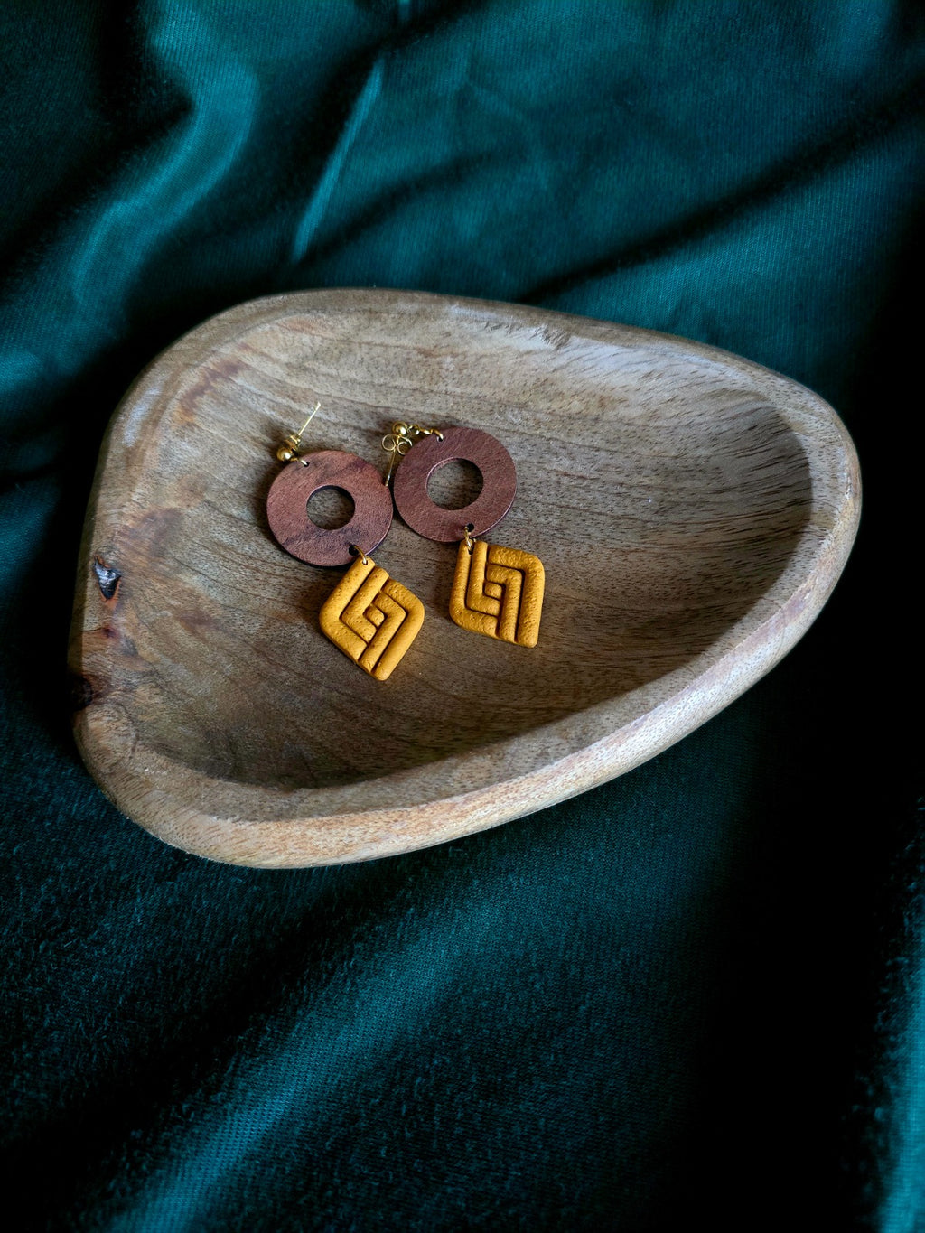 Yellow rhombus earrings with wooden ring