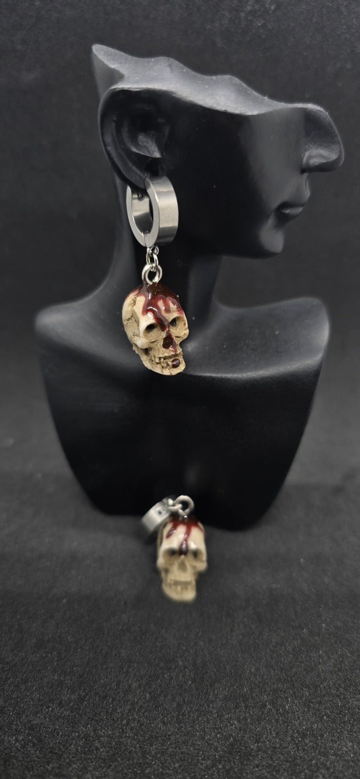 Bloody skull oorbellen