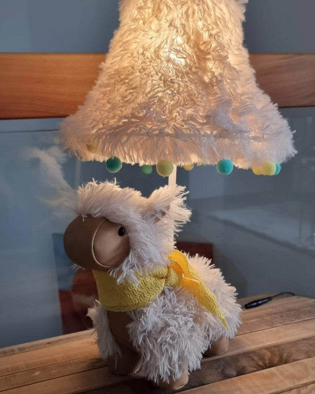 Alma – Alpaca tafellamp met LED – Happy Lamps