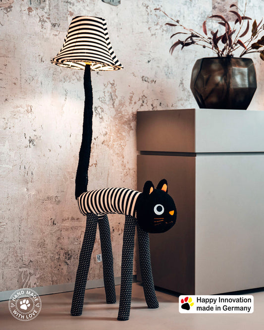 Luna – De lieve kat vloerlamp met LED – Happy Lamps