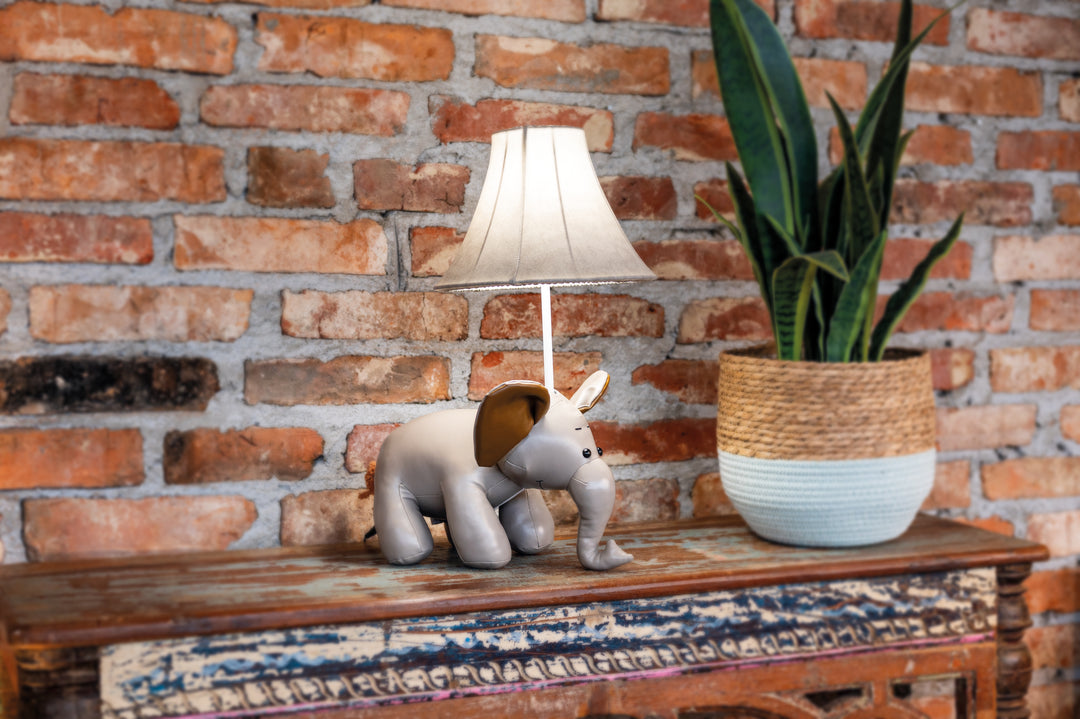 Bobby – De vriendelijke olifant tafellamp met LED – Happy Lamps