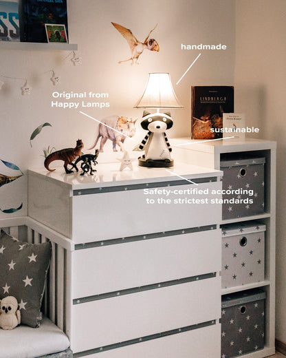 Ben – De ondeugende wasbeer tafellamp met LED – Happy Lamps