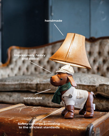 Spike – De zelfverzekerde jachthond – Tafellamp met LED – Happy Lamps