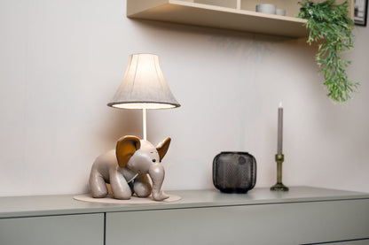 Bobby – De vriendelijke olifant tafellamp met LED – Happy Lamps