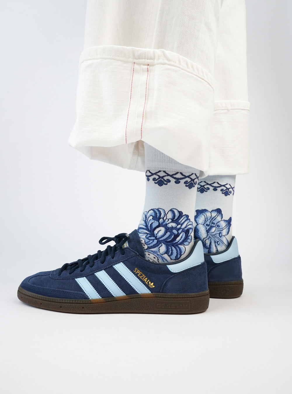 Delft Blue – Flower Holders By Griekse A Art Socks