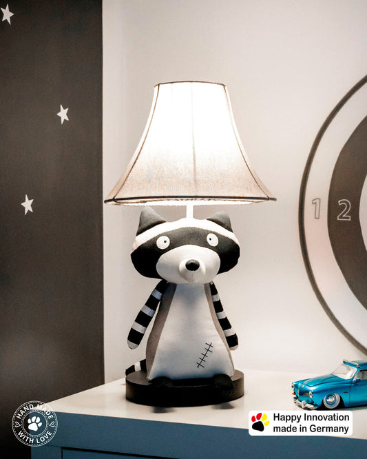 Ben – De ondeugende wasbeer tafellamp met LED – Happy Lamps