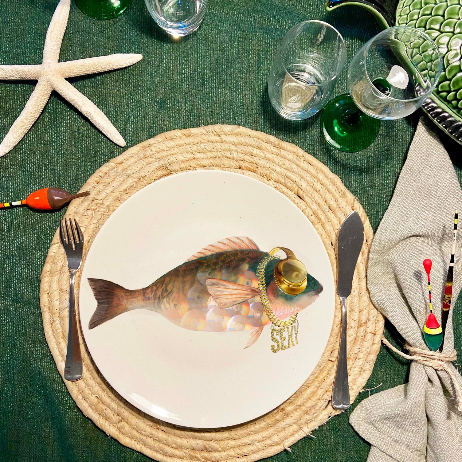 The Culinary Catch no.3 The Nightlife Catch - set of 4 dinner plates